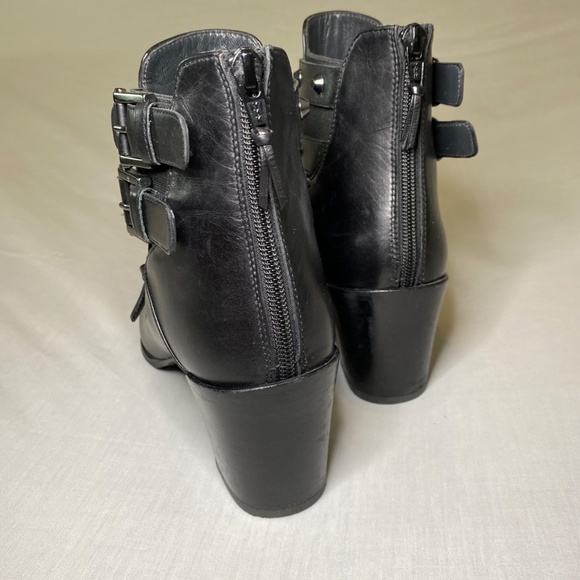 Black Stuart Weitzman Bootcamp Booties - 10 - Picture 4 of 5